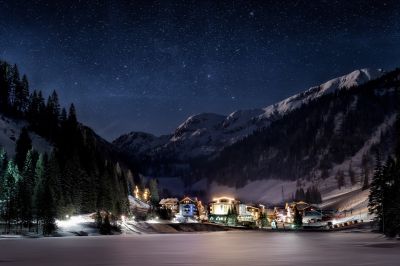 Wo Mutige bei Vollmond baden gehen